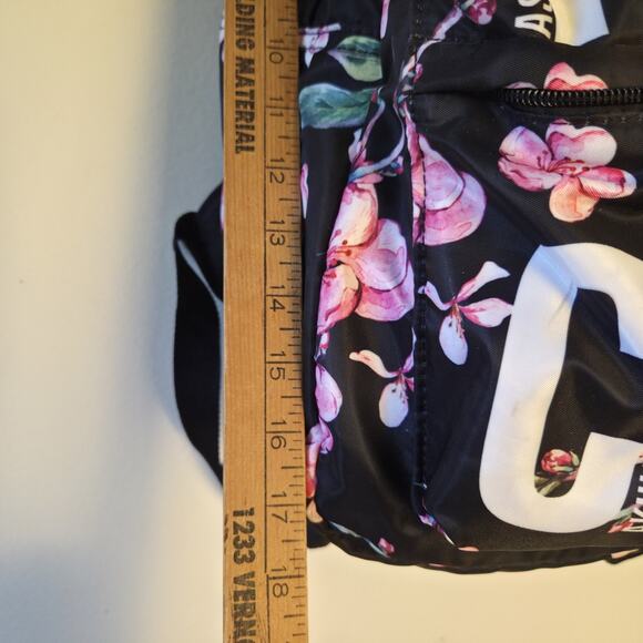 ROBIN RUTH x Hello Kitty Backpack Black Tokyo City Cherry Blossom Rare Find